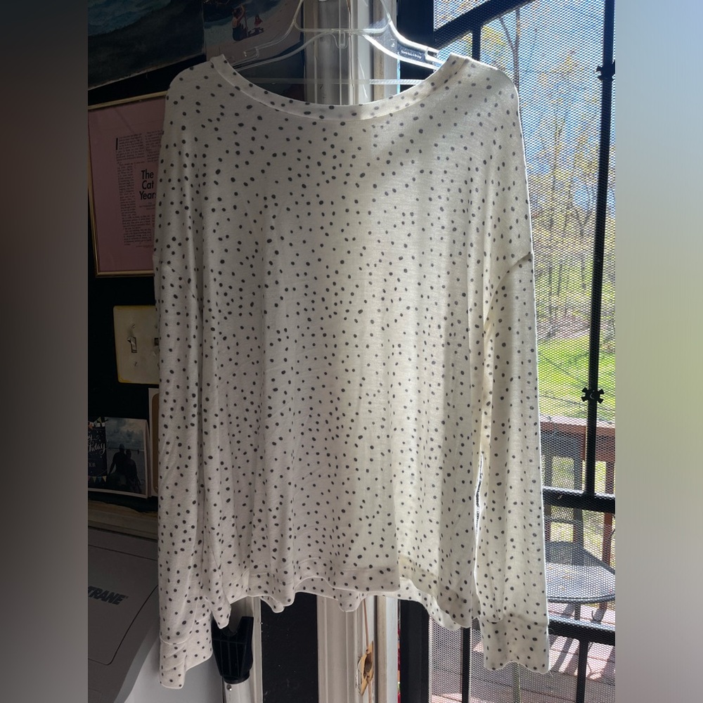 Time and Tru Walmart plus size thin long sleeve shirt with polka dots. LIKE NEW